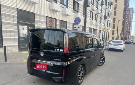 Honda Stepwgn IV, 2018 год, 2 448 000 рублей, 3 фотография