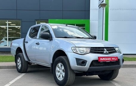 Mitsubishi L200 IV рестайлинг, 2012 год, 1 300 000 рублей, 3 фотография