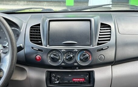 Mitsubishi L200 IV рестайлинг, 2012 год, 1 300 000 рублей, 13 фотография