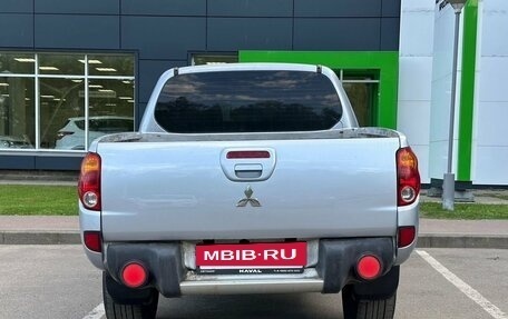 Mitsubishi L200 IV рестайлинг, 2012 год, 1 300 000 рублей, 6 фотография