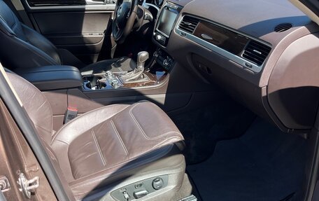 Volkswagen Touareg III, 2013 год, 2 550 000 рублей, 14 фотография