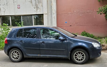 Volkswagen Golf V, 2006 год, 465 000 рублей, 2 фотография