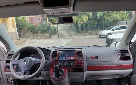 Volkswagen Caravelle T5, 2012 год, 2 300 000 рублей, 8 фотография