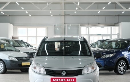Renault Sandero I, 2013 год, 569 000 рублей, 2 фотография