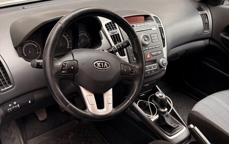KIA cee'd I рестайлинг, 2012 год, 850 000 рублей, 15 фотография