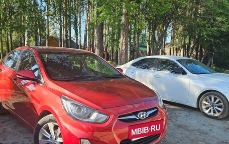 Hyundai Solaris II рестайлинг, 2012 год, 1 050 000 рублей, 2 фотография