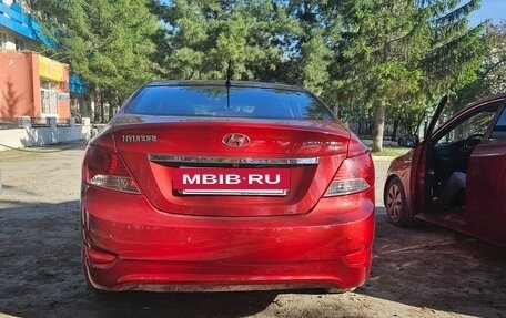 Hyundai Solaris II рестайлинг, 2012 год, 1 050 000 рублей, 4 фотография