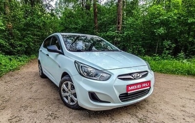 Hyundai Solaris II рестайлинг, 2013 год, 1 079 000 рублей, 1 фотография