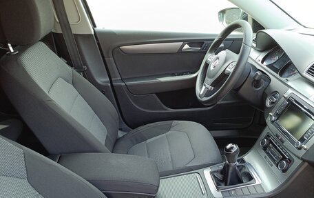 Volkswagen Passat B7, 2011 год, 1 090 000 рублей, 10 фотография