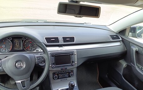 Volkswagen Passat B7, 2011 год, 1 090 000 рублей, 9 фотография