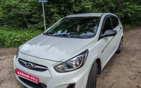 Hyundai Solaris II рестайлинг, 2013 год, 1 079 000 рублей, 3 фотография
