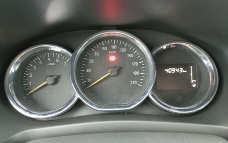 Renault Logan II, 2020 год, 950 000 рублей, 12 фотография