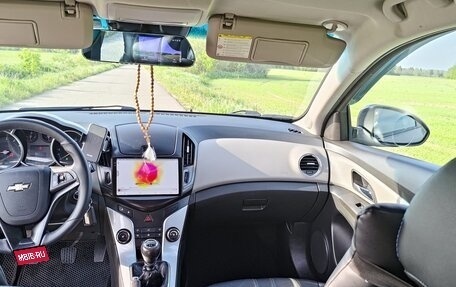 Chevrolet Cruze II, 2012 год, 800 000 рублей, 15 фотография