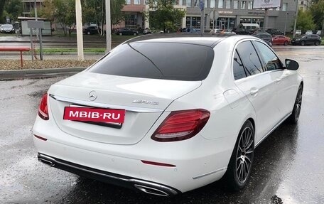 Mercedes-Benz E-Класс, 2016 год, 2 900 000 рублей, 2 фотография