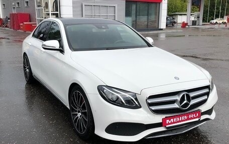 Mercedes-Benz E-Класс, 2016 год, 2 900 000 рублей, 5 фотография