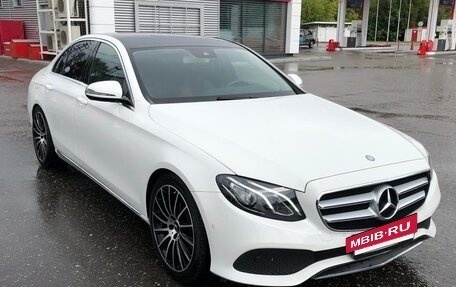 Mercedes-Benz E-Класс, 2016 год, 2 900 000 рублей, 7 фотография