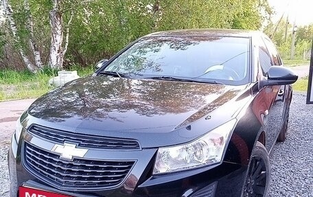Chevrolet Cruze II, 2012 год, 650 000 рублей, 3 фотография