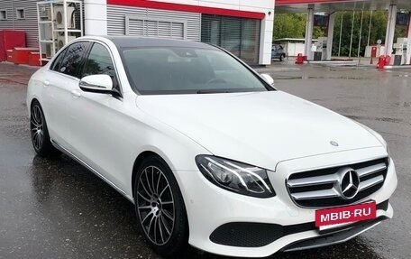 Mercedes-Benz E-Класс, 2016 год, 2 900 000 рублей, 9 фотография