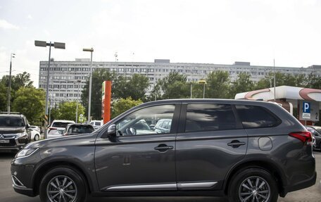 Mitsubishi Outlander III рестайлинг 3, 2018 год, 1 755 000 рублей, 8 фотография