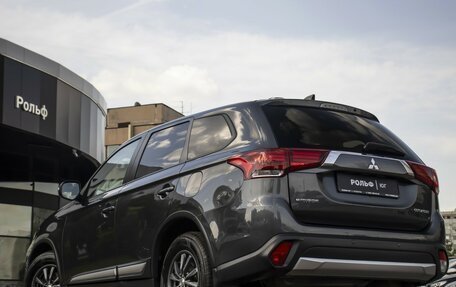 Mitsubishi Outlander III рестайлинг 3, 2018 год, 1 755 000 рублей, 22 фотография
