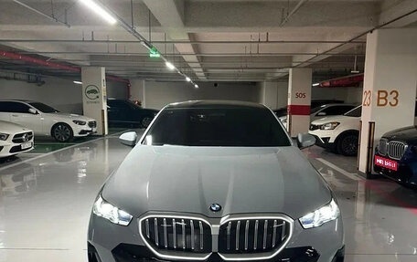 BMW 5 серия, 2025 год, 7 240 000 рублей, 1 фотография