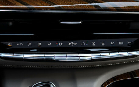 Cadillac Escalade V, 2021 год, 11 550 000 рублей, 21 фотография