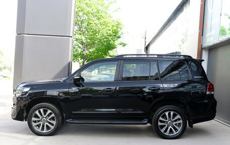 Toyota Land Cruiser 200, 2017 год, 5 350 000 рублей, 9 фотография