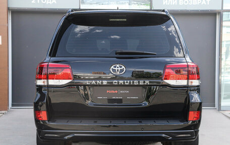 Toyota Land Cruiser 200, 2017 год, 5 350 000 рублей, 7 фотография