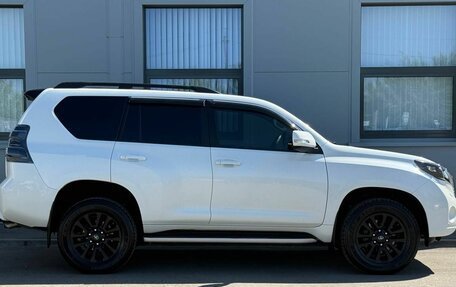 Toyota Land Cruiser Prado 150 рестайлинг 2, 2016 год, 3 380 000 рублей, 4 фотография