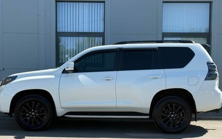 Toyota Land Cruiser Prado 150 рестайлинг 2, 2016 год, 3 380 000 рублей, 8 фотография
