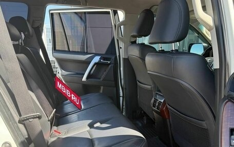 Toyota Land Cruiser Prado 150 рестайлинг 2, 2016 год, 3 380 000 рублей, 15 фотография