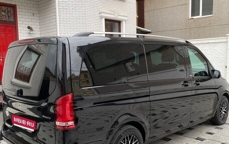 Mercedes-Benz V-Класс, 2016 год, 4 000 000 рублей, 4 фотография