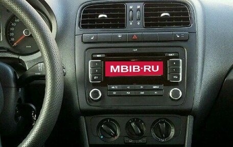 Volkswagen Polo VI (EU Market), 2011 год, 450 000 рублей, 8 фотография