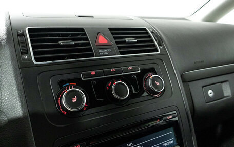 Volkswagen Touran III, 2012 год, 725 989 рублей, 16 фотография
