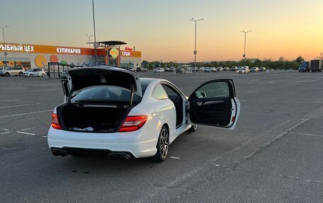 Mercedes-Benz C-Класс, 2012 год, 1 500 000 рублей, 6 фотография