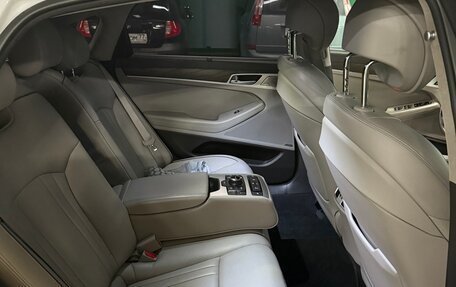 Genesis G80 I, 2017 год, 2 900 000 рублей, 15 фотография