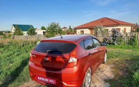 Hyundai Solaris II рестайлинг, 2012 год, 650 000 рублей, 2 фотография
