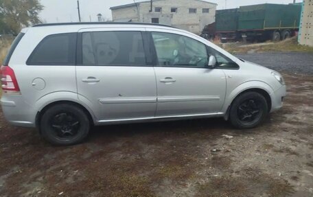 Opel Zafira B, 2012 год, 899 000 рублей, 3 фотография