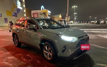 Toyota RAV4, 2019 год, 3 000 000 рублей, 3 фотография