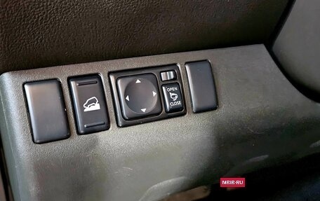 Nissan Pathfinder, 2011 год, 1 850 000 рублей, 10 фотография
