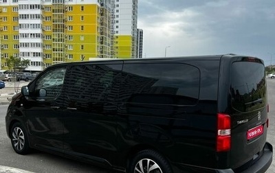 Peugeot Traveller I, 2019 год, 2 600 000 рублей, 1 фотография