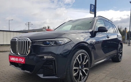 BMW X7, 2020 год, 6 927 000 рублей, 2 фотография
