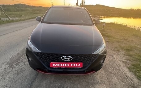 Hyundai Solaris II рестайлинг, 2021 год, 1 650 000 рублей, 2 фотография