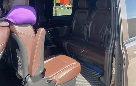 Mercedes-Benz V-Класс, 2019 год, 6 650 000 рублей, 12 фотография