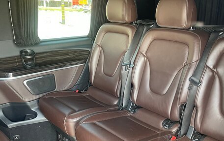 Mercedes-Benz V-Класс, 2019 год, 6 650 000 рублей, 13 фотография