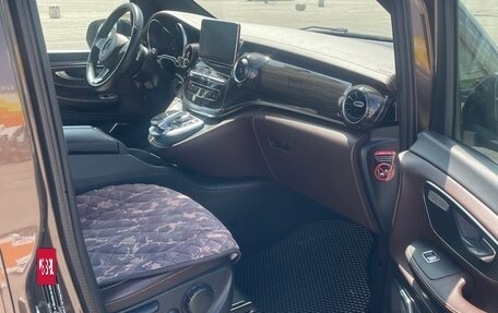 Mercedes-Benz V-Класс, 2019 год, 6 650 000 рублей, 10 фотография