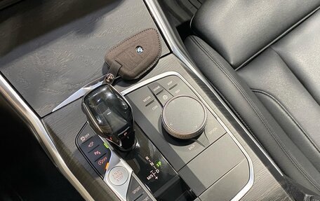 BMW 3 серия, 2019 год, 3 890 000 рублей, 11 фотография