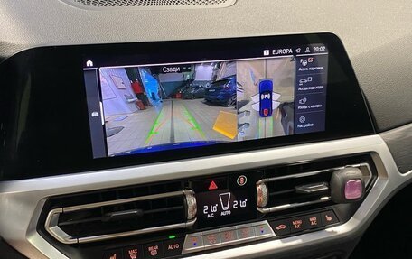BMW 3 серия, 2019 год, 3 890 000 рублей, 14 фотография