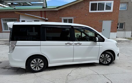 Honda Stepwgn IV, 2012 год, 1 500 000 рублей, 2 фотография