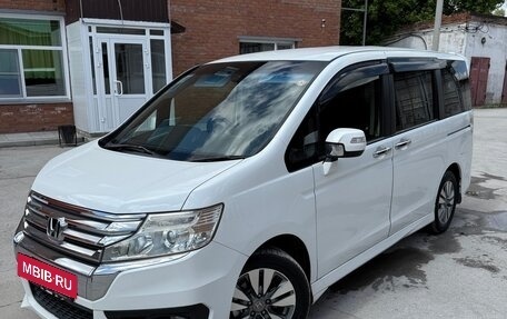 Honda Stepwgn IV, 2012 год, 1 500 000 рублей, 4 фотография